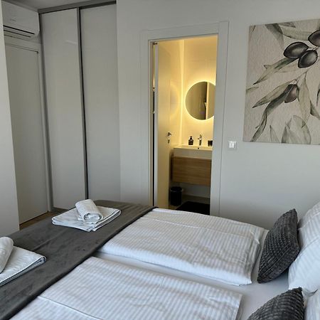 Capsula Luxury Apartment อูมัค ภายนอก รูปภาพ