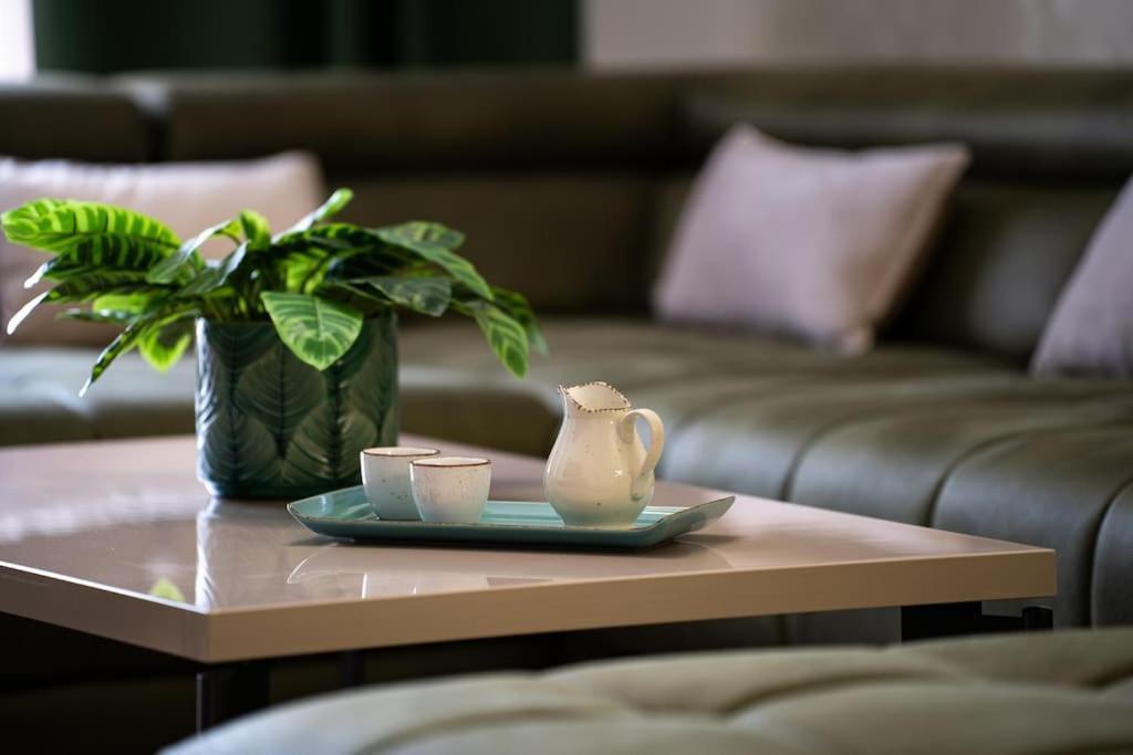 Capsula Luxury Apartment อูมัค ภายนอก รูปภาพ