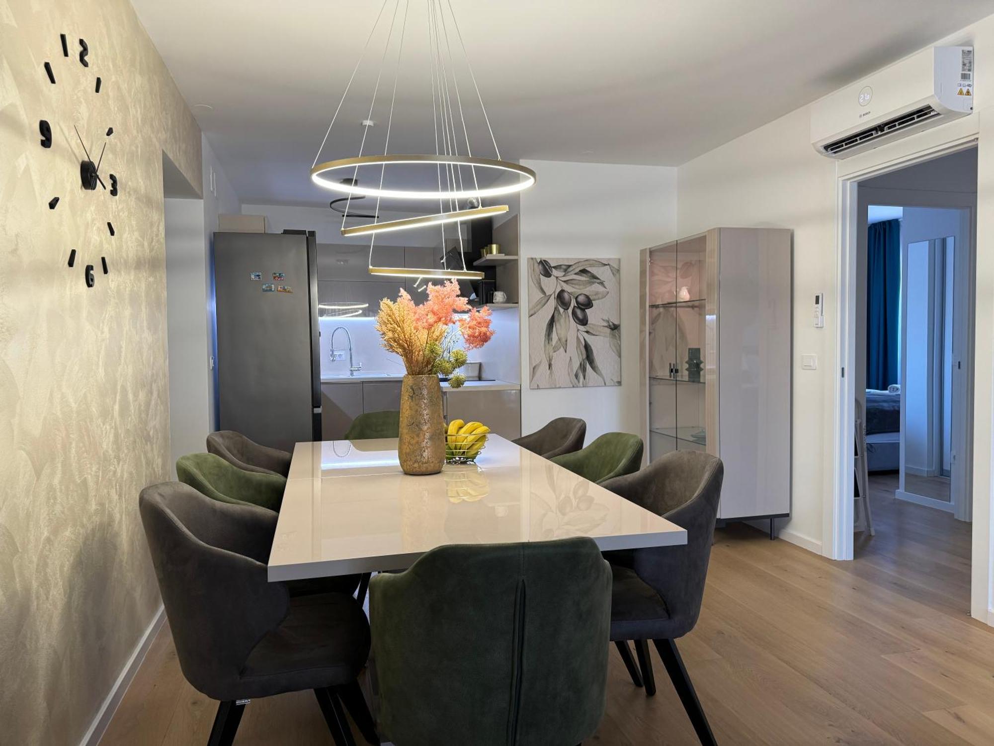 Capsula Luxury Apartment อูมัค ภายนอก รูปภาพ